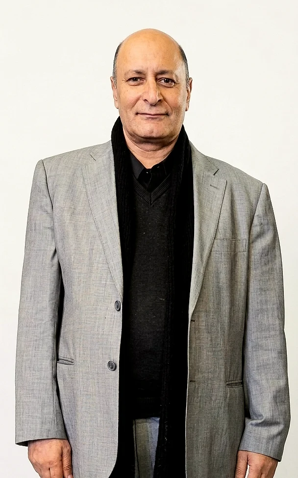 الأستاذ محمد عبد الأول، محامٍ بالنقض ومؤسس المكتب